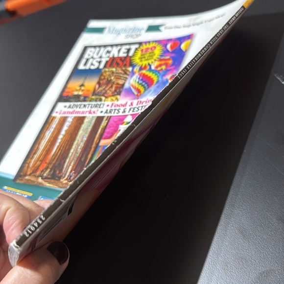 Taylor Swift Eras Tour | Magazine | Collectible - Picture 3 of 6